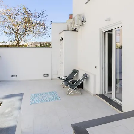Via Roma Guest house *
