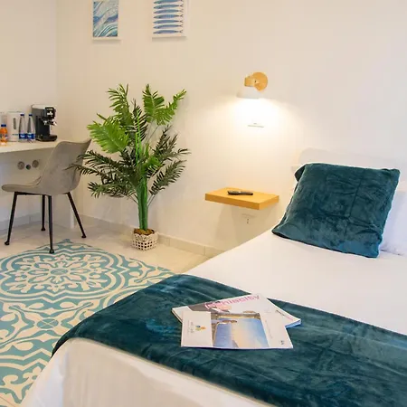 Via Roma Guest house *