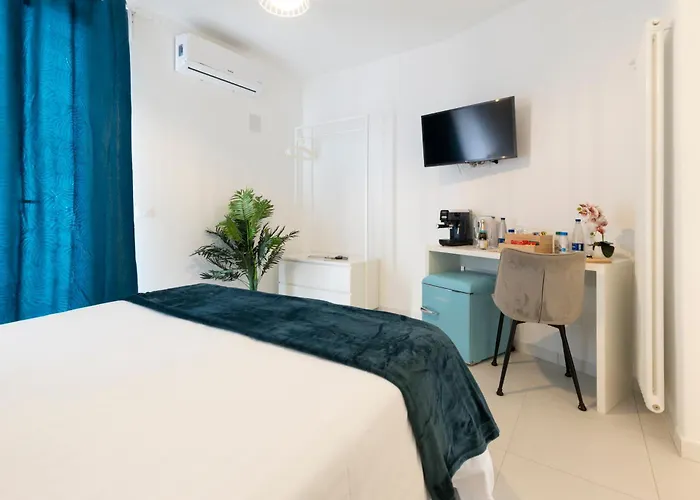 בית הארחה Via Roma איסקיה